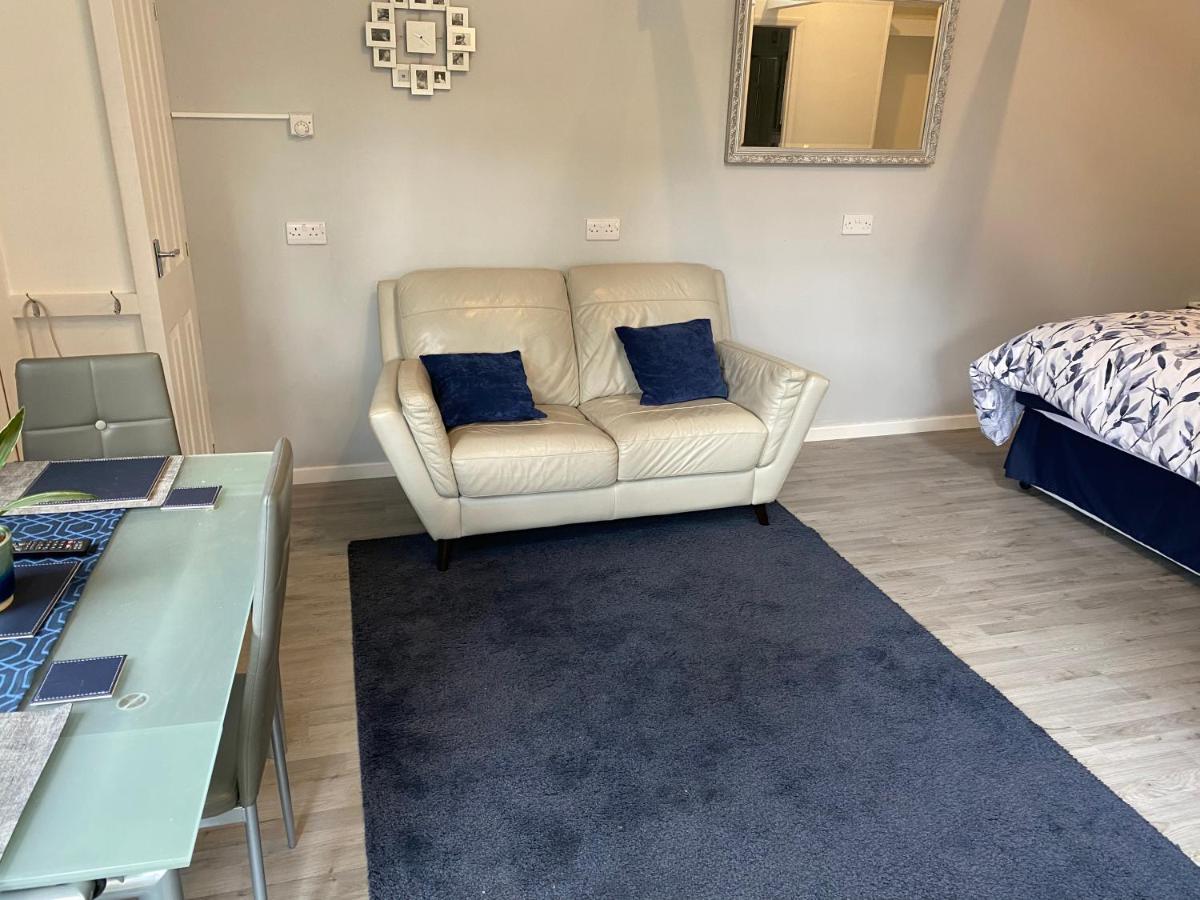 Garden Lodge Allesley Екстер'єр фото