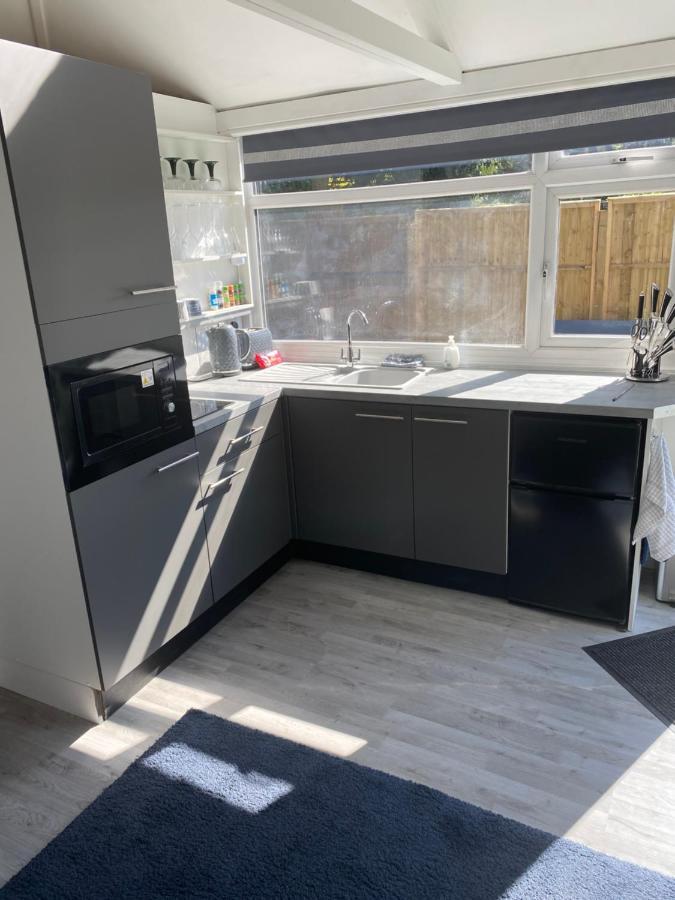 Garden Lodge Allesley Екстер'єр фото